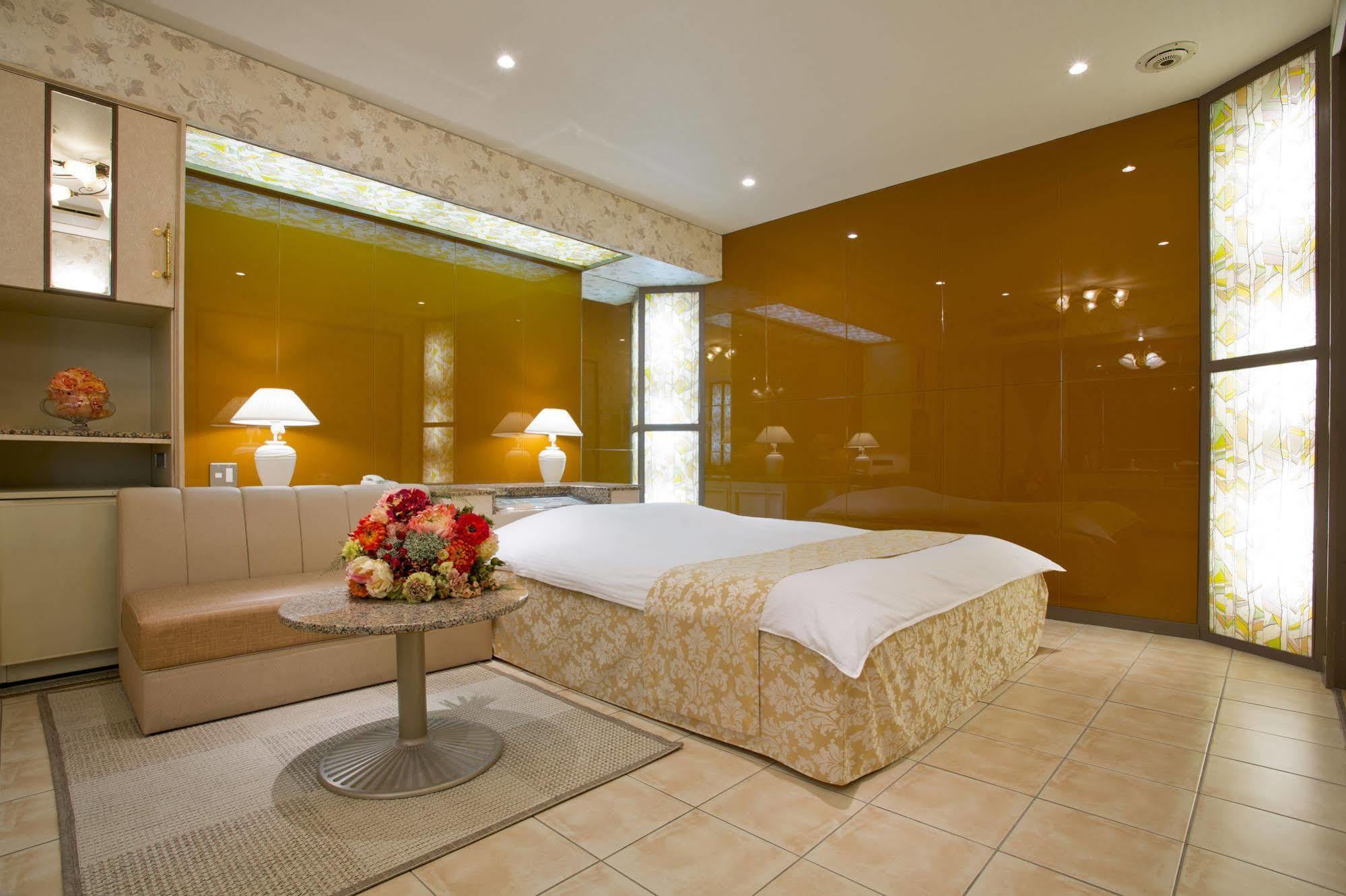 Hotel Casablanca (Adults Only) Осака Екстер'єр фото